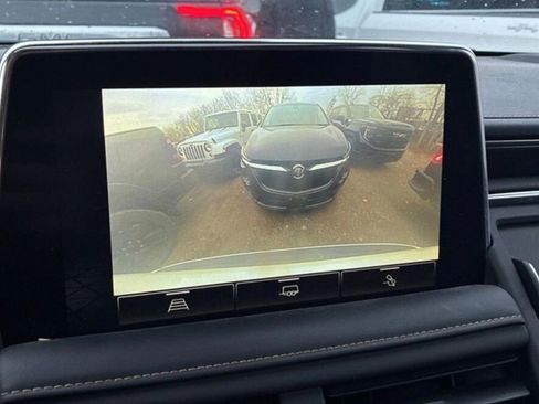 Used 2023 GMC Yukon XL AT4 image 7