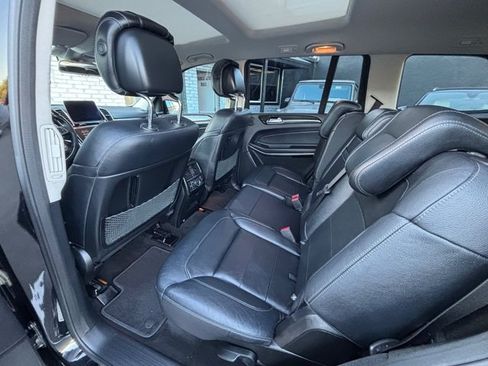 Used 2018 Mercedes-Benz GLS 550 4MATIC w/ Driver Assistance Package image 33