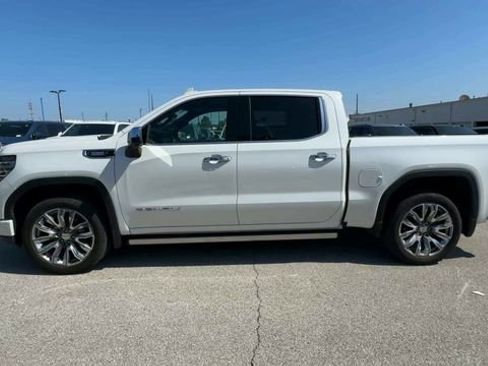 Used 2025 GMC Sierra 1500 Denali AWD/4WD image 5