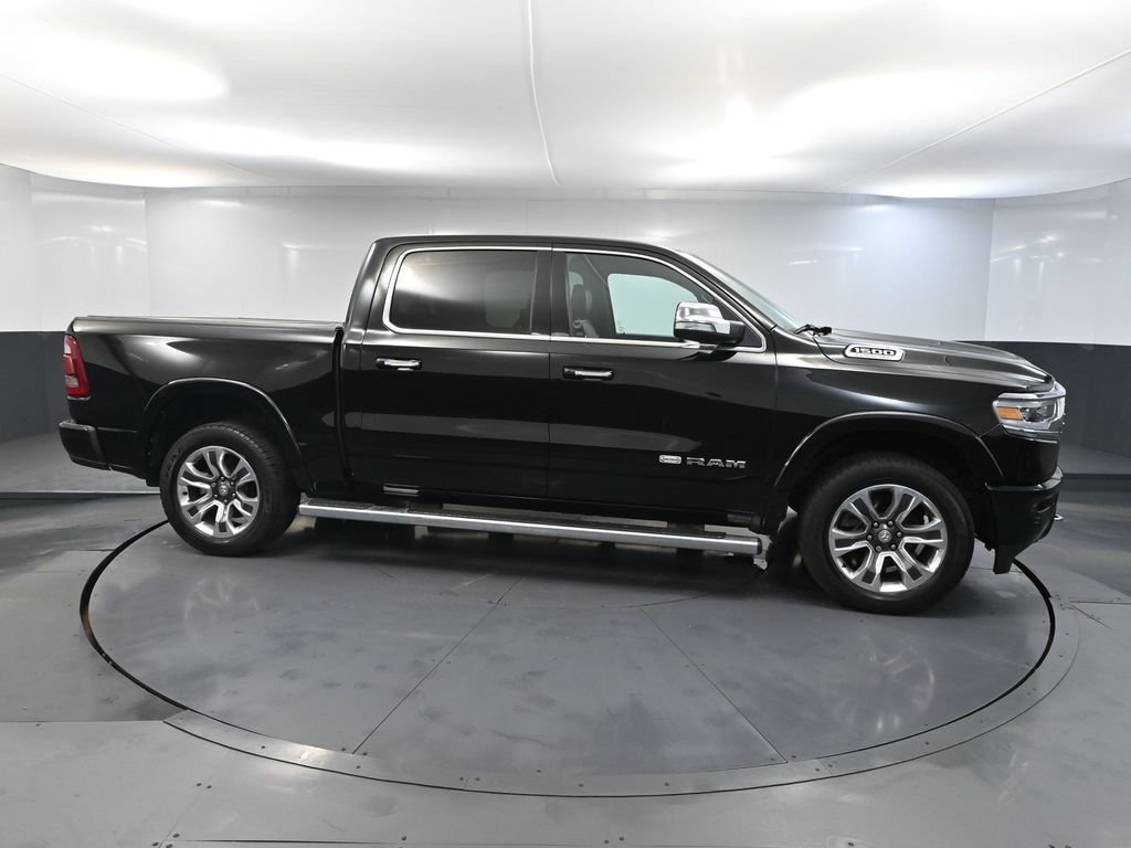 Used 2022 RAM 1500 Limited w/ Body-Colour Bumper Group AWD/4WD image 3