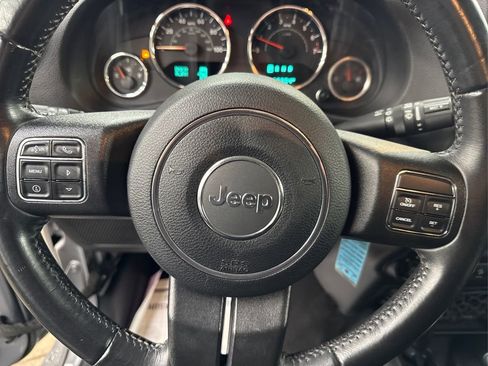 Used 2016 Jeep Wrangler Unlimited Sport image 23