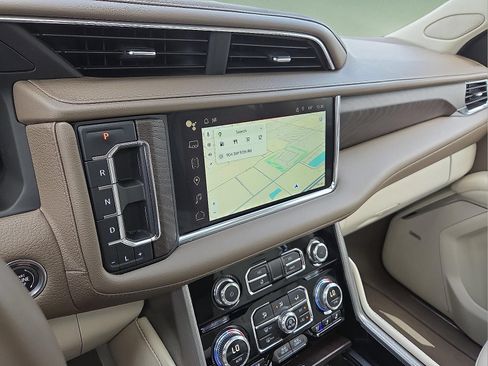 Used 2023 GMC Yukon Denali w/ Max Trailering Package AWD/4WD image 7
