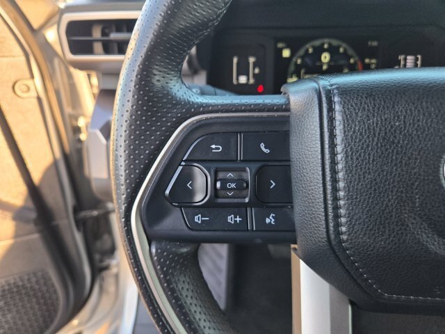 Certified 2025 Toyota 4Runner SR5 AWD/4WD image 25