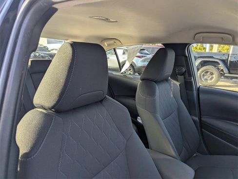 Used 2022 Toyota Corolla LE image 11