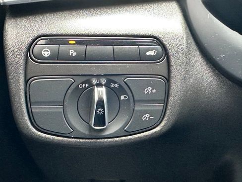 Certified 2025 INFINITI QX50 Pure image 16