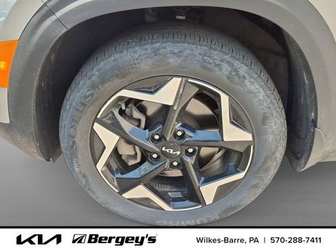 Certified 2024 Kia Seltos EX AWD/4WD image 10