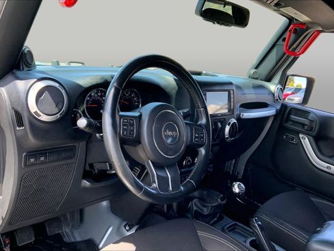 Used 2013 Jeep Wrangler Rubicon w/ PWR Convenience Group AWD/4WD image 15