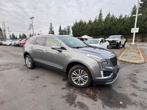 Used 2021 Cadillac XT5 Premium Luxury image 2