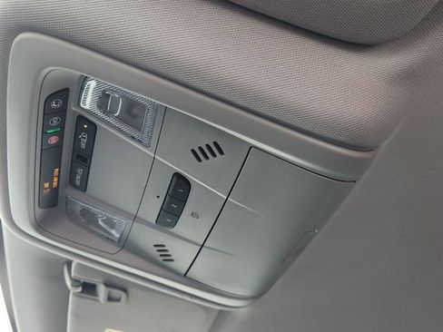 Used 2024 Chevrolet Blazer LT w/ Convenience Package FWD image 25