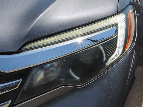 Used 2017 Honda Pilot EX image 8