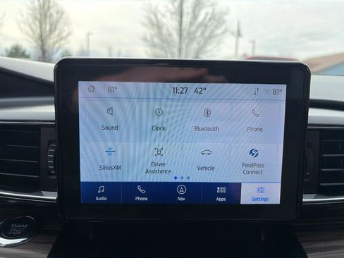 Used 2023 Ford Explorer Limited image 21