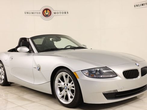 Used 2008 BMW Z4 3.0i RWD image 40