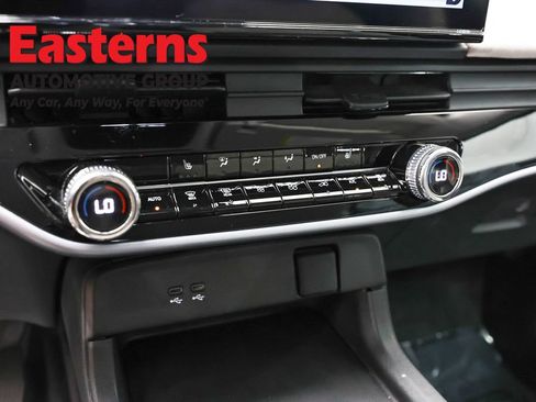 Used 2024 Honda Prologue EX image 19