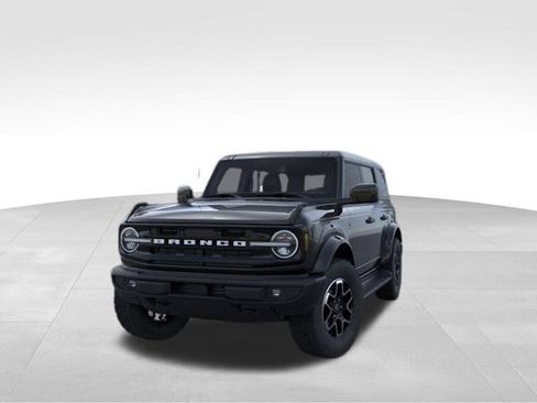 New 2026 Ford Bronco Outer Banks AWD/4WD image 3