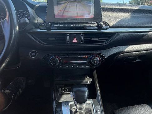 Used 2019 Kia Forte EX w/ Option Group 020 FWD image 11