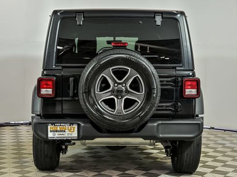 Used 2022 Jeep Wrangler Unlimited Sport AWD/4WD image 7