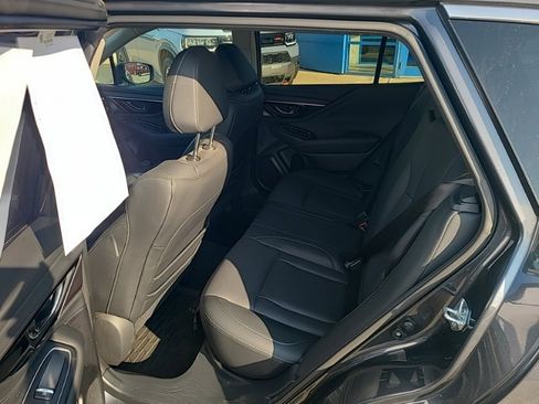 Used 2024 Subaru Outback Limited image 12
