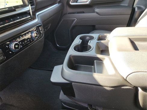 Used 2025 GMC Sierra 3500 SLE w/ SLE Value Package image 25