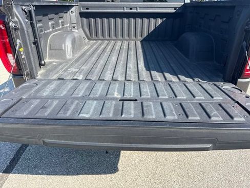 Used 2019 GMC Sierra 1500 SLT w/ SLT Premium Package AWD/4WD image 14