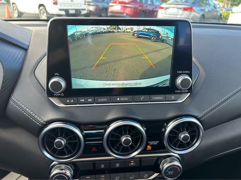 Used 2025 Nissan Sentra SV FWD image 7