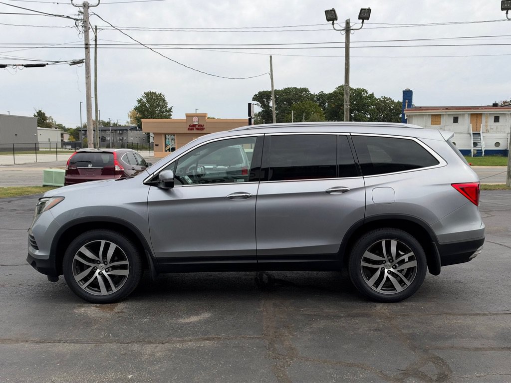 Used 2018 Honda Pilot Touring image 8