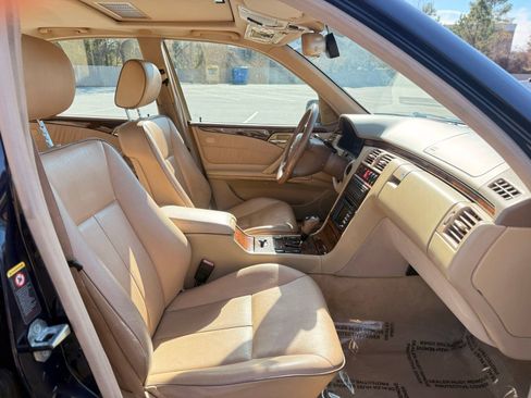 Used 2002 Mercedes-Benz E 320 4MATIC Sedan image 16