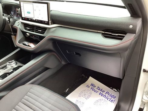 New 2026 Ford Explorer ST-Line w/ ST-Line Street Pack image 23