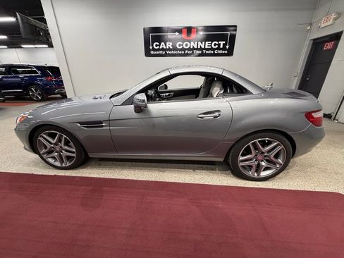 Used 2013 Mercedes-Benz SLK 250 image 32