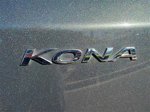 Used 2022 Hyundai Kona SEL image 25