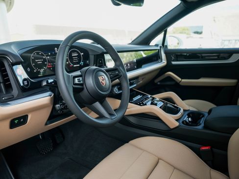 New 2026 Porsche Cayenne E-Hybrid image 4