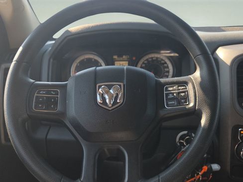 Used 2018 RAM 1500 Tradesman image 11