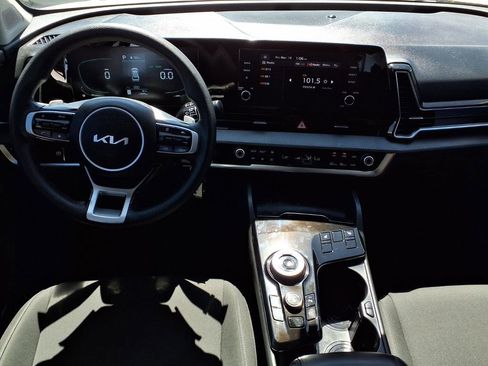 Certified 2023 Kia Sportage LX image 12