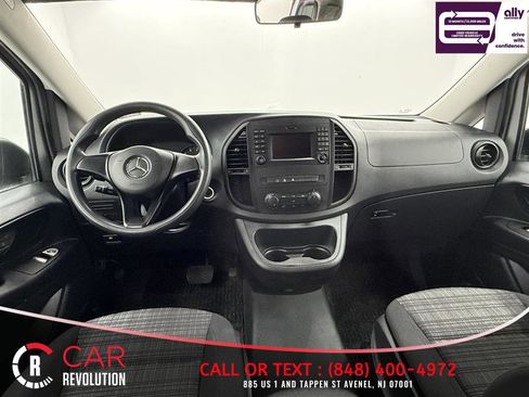Used 2017 Mercedes-Benz Metris Passenger image 13