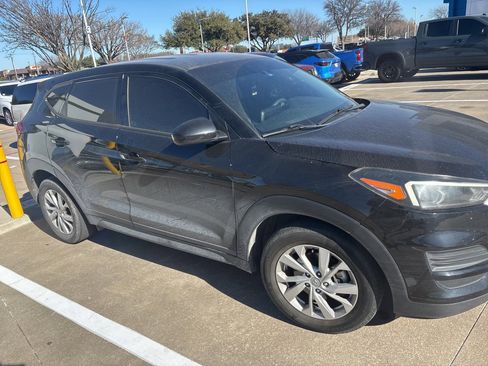 Used 2019 Hyundai Tucson SE w/ Cargo Package image 2