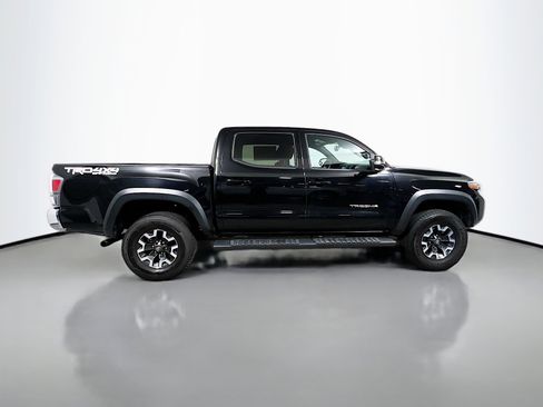 Used 2023 Toyota Tacoma TRD Off-Road AWD/4WD image 3