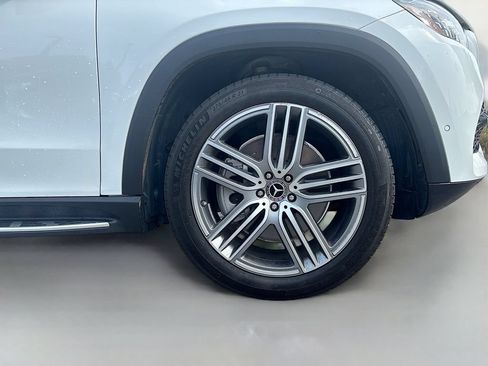 Used 2020 Mercedes-Benz GLS 450 4MATIC image 10