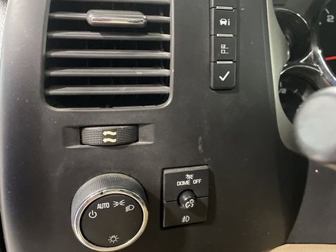 Used 2011 Chevrolet Silverado 1500 LT w/ All-Star Edition image 17