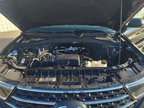 Used 2023 Ford Explorer XLT w/ Equipment Group 202A image 28