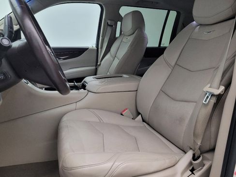 Used 2015 Cadillac Escalade ESV Premium image 17