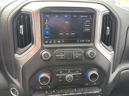 Used 2020 Chevrolet Silverado 1500 LT Trail Boss AWD/4WD image 24