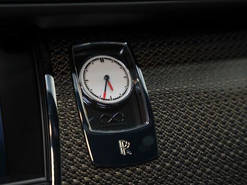 Used 2019 Rolls-Royce Wraith image 42