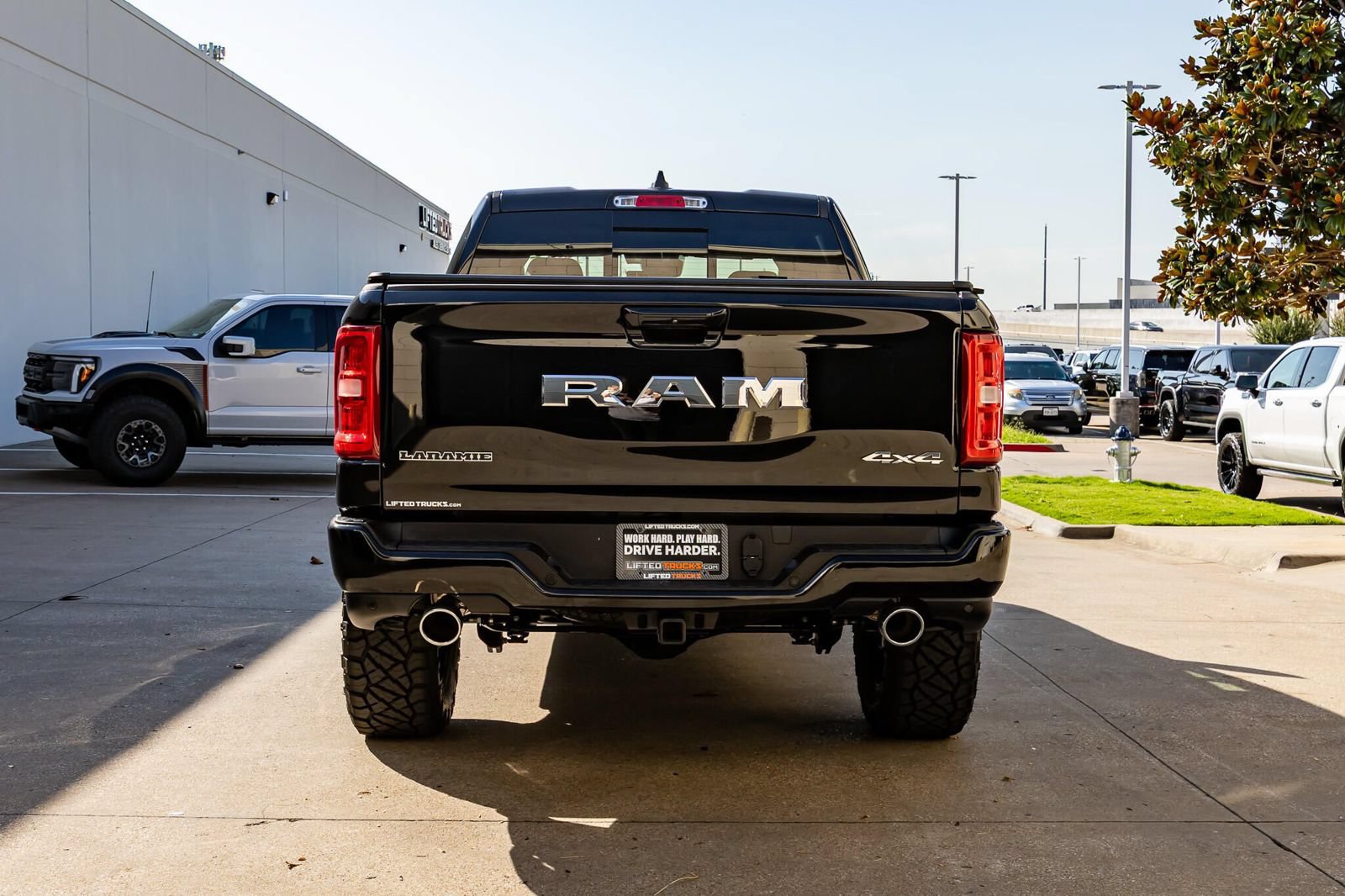 Used 2026 RAM 1500 Laramie AWD/4WD image 8