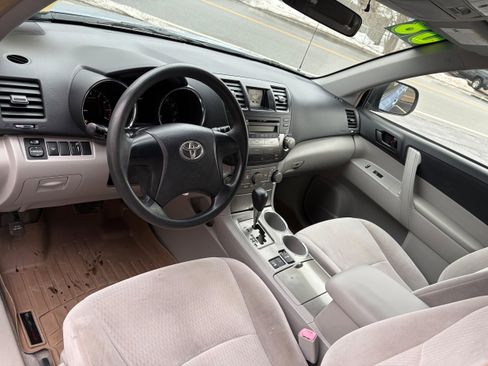 Used 2008 Toyota Highlander Sport image 11