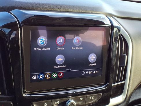 Used 2020 Chevrolet Traverse LT image 25