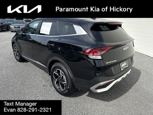 Used 2025 Kia Sportage LX FWD image 5