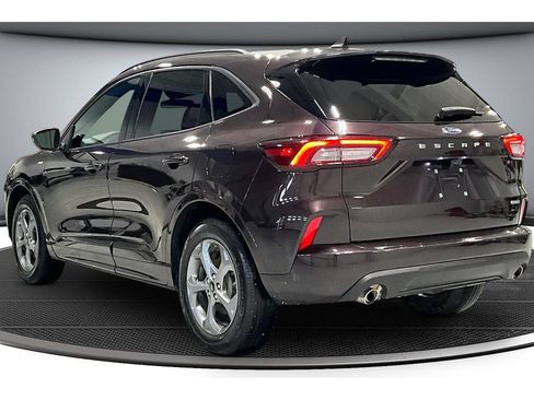 Used 2023 Ford Escape ST-Line Select AWD/4WD image 17