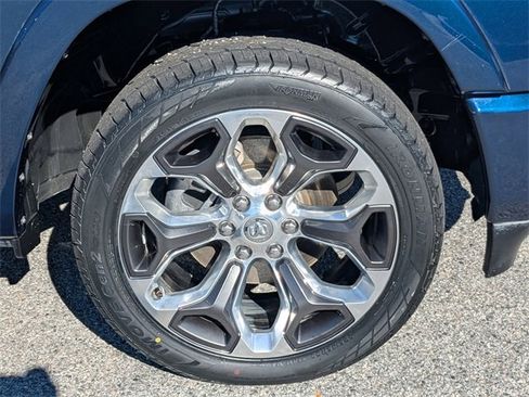 Used 2022 RAM 1500 Limited w/ Body Color Bumper Group image 12