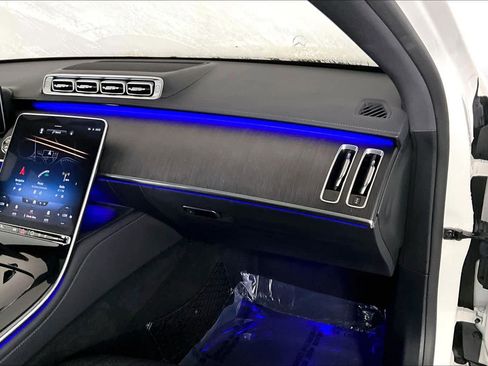 Used 2022 Mercedes-Benz S 500 4MATIC image 17