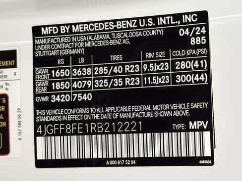 Certified 2024 Mercedes-Benz GLS 580 4MATIC image 13