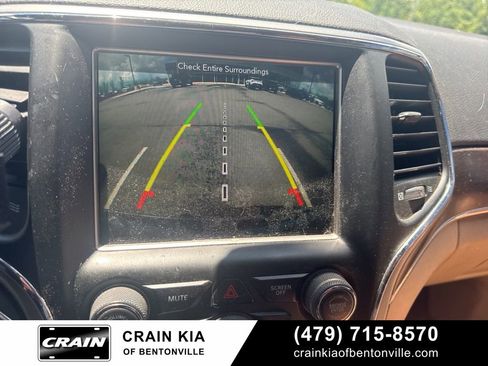Used 2018 Jeep Grand Cherokee Limited AWD/4WD image 21